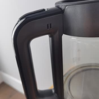 Boya Dökülmesi Ve Hazne Küflenmesi Nedeniyle Çay Makinesinde Kalite Hayal Kırıklığı