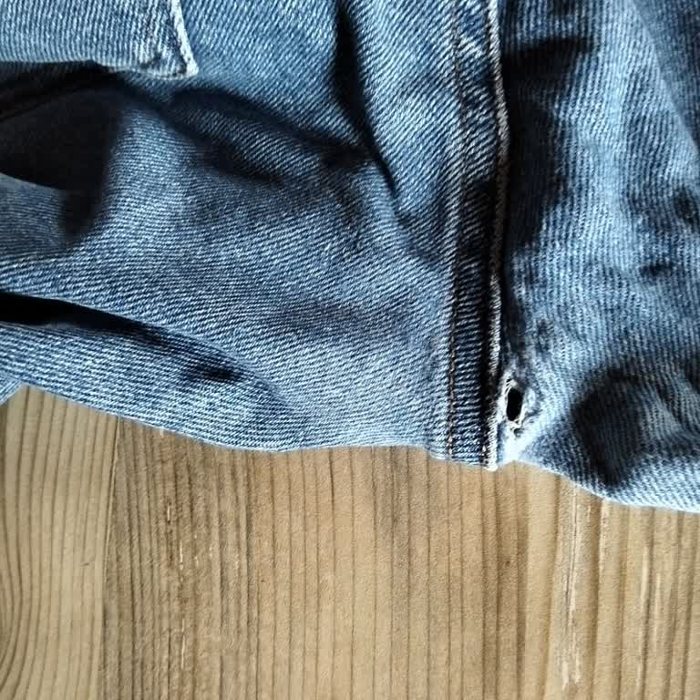 Mavi Jean Pantolonlarında Tekrarlayan Ağ Yırtılması Ve İade Talebi