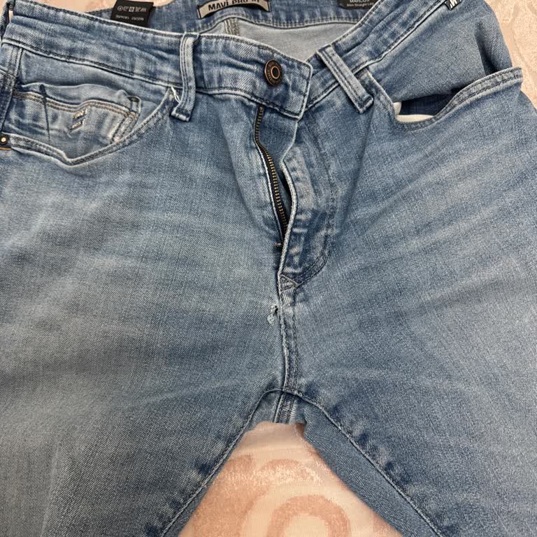 Mavi Pantolonlarım Yırtılıyor: Ürün Ayıplı Ve Değişim Talep Ediyorum