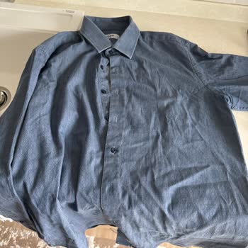 Denim Gömlekte Boya Atması Müşteri Güvenini Zedeledi