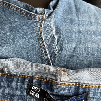 Koton Jean Pantolonlarda Kısa Sürede Tekrarlayan Yırtılma