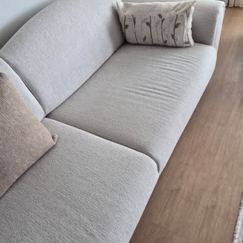 Bohems Koltuk Takımının Kısa Sürede Deforme Olması Ve Servis İhmali