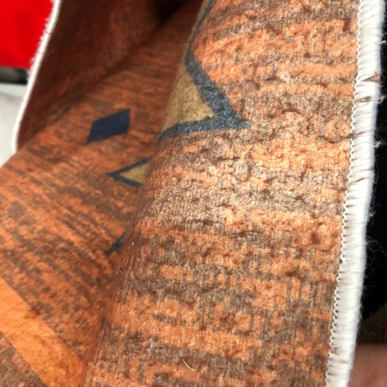 Yıkanabilir Halının Hızlı Bozulması Ve Mağaza Çalışanlarının Saygısız Tutumu