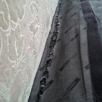 Yenilen Koltuk Kumaşı Hızla Yırtıldı, Orijinal Kalite Şaşırtıyor