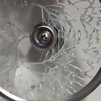 Korkmaz Cam Kapak Kırılması