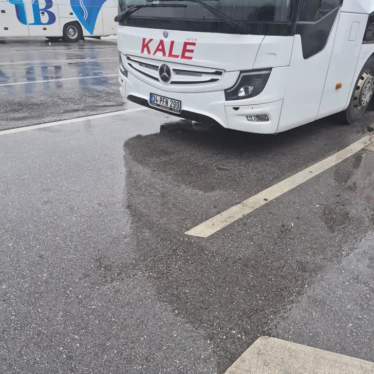 Kale Seyahat’te Otobüs Arızası Ve Bilgi Eksikliği Nedeniyle 2 Saat Beklemede Mağduriyet