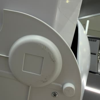 Fakir Ev Aletleri Ayıplı Kedi Tuvaleti Satışı Ve İade Sürecindeki İlgisiz Tutum