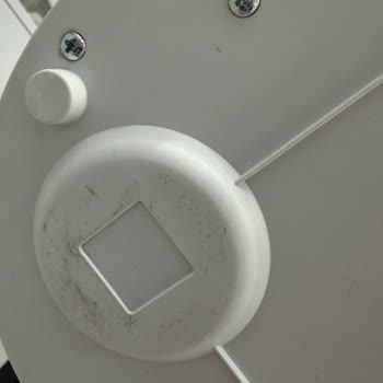 Fakir Ev Aletleri Ayıplı Kedi Tuvaleti Satışı Ve İade Sürecindeki İlgisiz Tutum