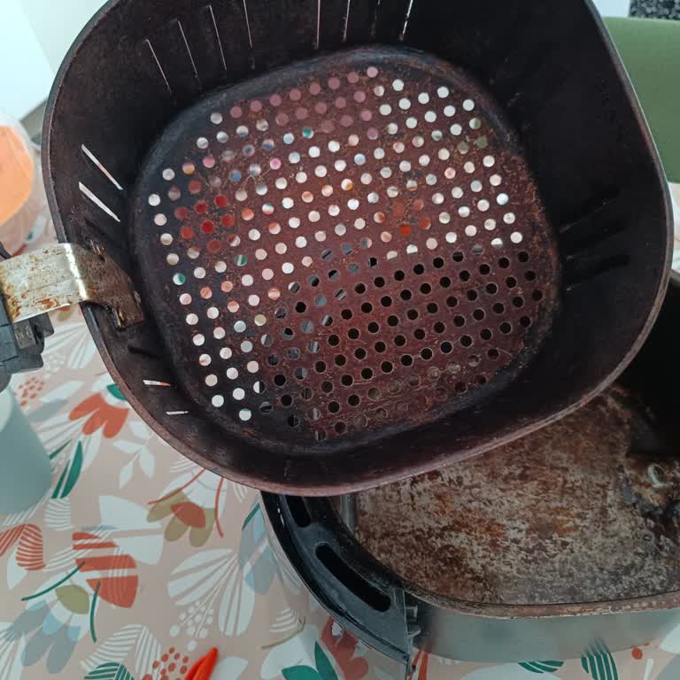 Kumtel Airfel XXL Pişirme Haznesinde Pas Ve Küf Sorunu Ve Yedek Parça Talebi