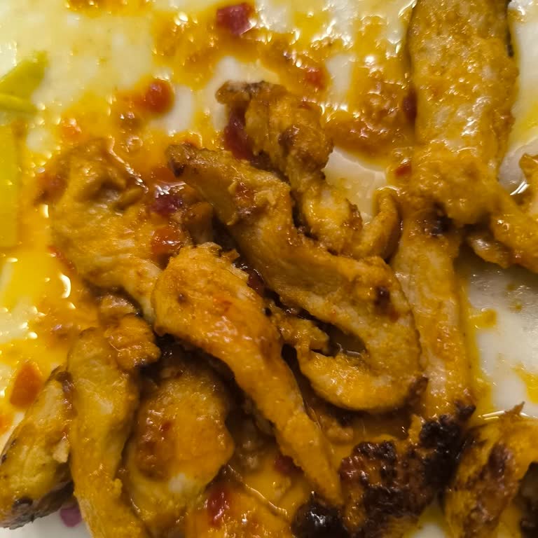 Yarım Saat Bekleme Ve Soğuk, Eksik Yemekler Nedeniyle Ücret İadesi Talebi