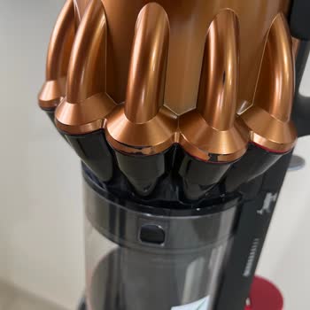 Dyson Refuses Return and Sends Back Vacuum With Dents and Paint Damage