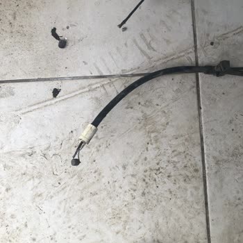 Tüvtürk Muayene İstasyonunda El Freni Telinin Yanlış Şikayet Edilmesi Ve Hasarın Karşılanmaması