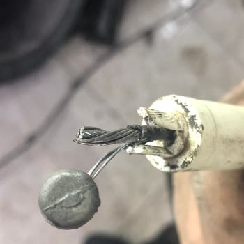 Tüvtürk Muayene İstasyonunda El Freni Telinin Yanlış Şikayet Edilmesi Ve Hasarın Karşılanmaması