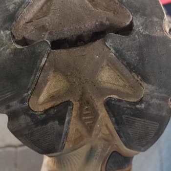 Skechers Ayakkabısının Tabanı Kısa Sürede Ayrıldı, Değişim Ve Sorumluluk Talebi