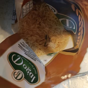 Pirinç Paketi İçinde Güvercin Tüyü Bulunması Hijyen İhlali