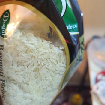 Pirinç Paketi İçinde Güvercin Tüyü Bulunması Hijyen İhlali