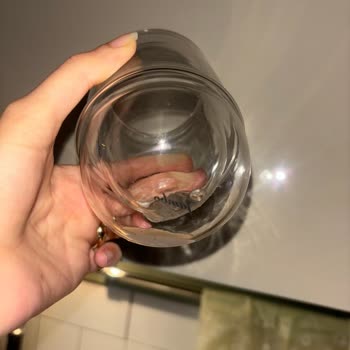 Jumbo Çift Cidarlı Bardakta Su Sızıntısı Ve Değişim Talebi!