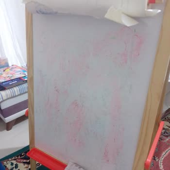 IKEA Mala Yazı Tahtası Kalem Ve Silgi Setiyle Lekelendi Kullanılamaz Hale Geldi