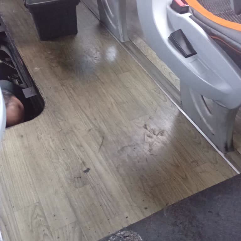 Metro Turizm Otobüsünde Kötü Koku Ve Arıza Yolcuları Uzun Süre Bekletti