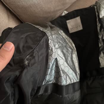 Beymen Business Montunun İç Astarı Kısa Sürede Sökülüyor, Ücret İadesi Talebi