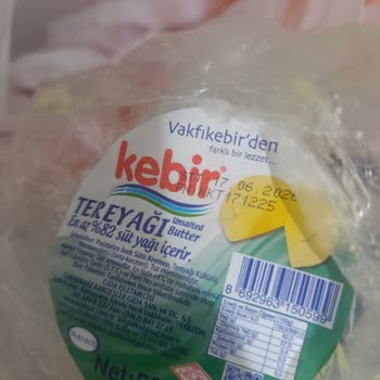 Kebir Marka Tereyağında Süt Gibi Sıvı Ve Beyaz Köpük Oluşumu