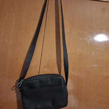 Lacoste Postacı Çantamın Timsah Amblemi Düşmesi Ve Çözüm Talebi