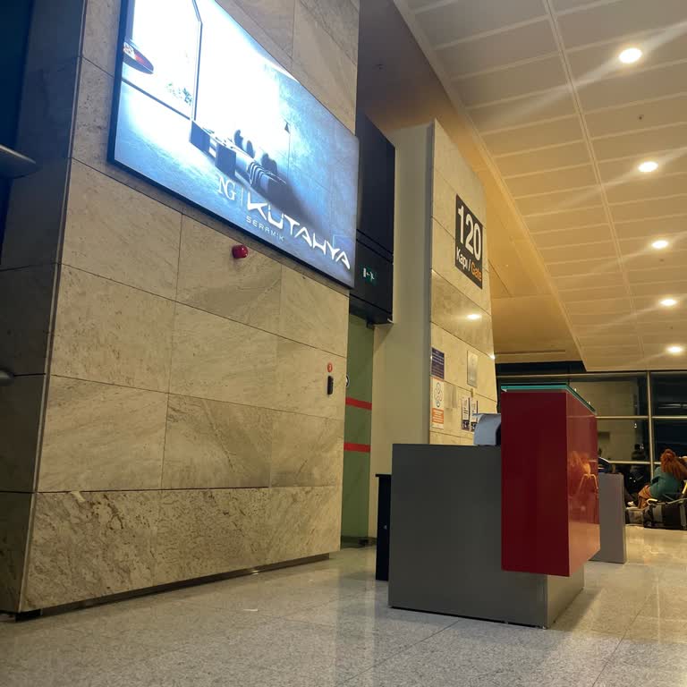 Check-in’de M****’nin Küçümseyici Tavrı Güveni Sarsıyor