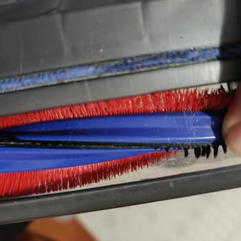 Dyson Big Ball Absolute 2 Fırça Uçları Kırılıyor, Müşteri Hizmetleri Sadece Kozmetik Diye Görüyor