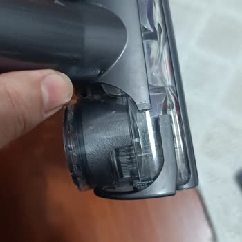 Dyson Big Ball Absolute 2 Fırça Uçları Kırılıyor, Müşteri Hizmetleri Sadece Kozmetik Diye Görüyor