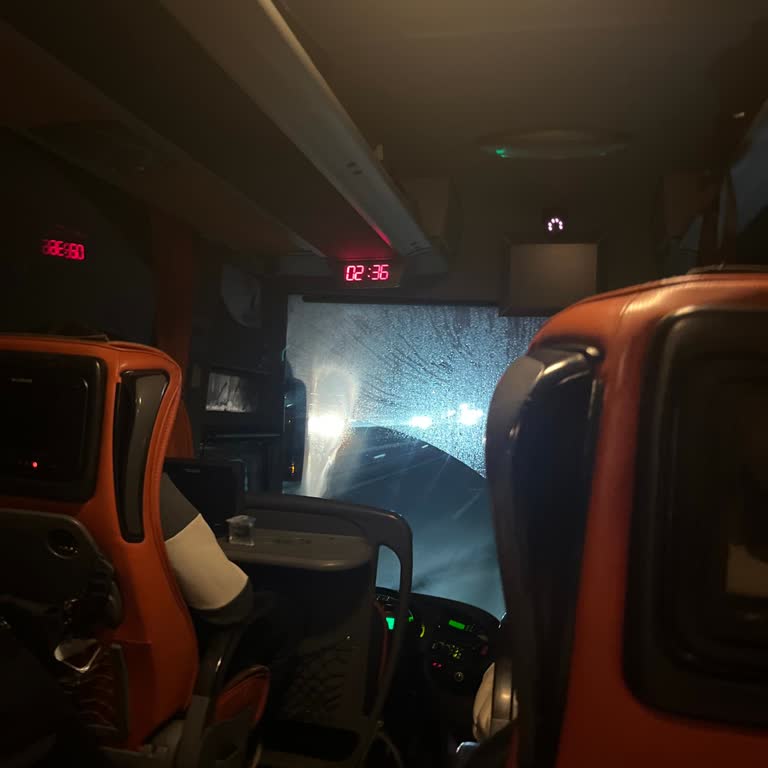 Bursa’da Tur Otobüsü Yolcuları Bilgilendirmeden Bıraktı Ve Geri Dönüş Ücreti İadesi Bekliyor