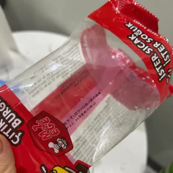 BİM Çıtır Tavuk Burgerde Küflenmiş Ekmeğe Dair Şikayet