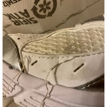 Kısa Sürede Açılan Dikişler Nedeniyle Ayıplı Ayakkabı Şikayeti