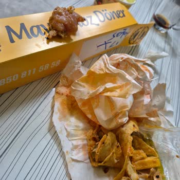 Çiğ Tavuk Etli Dürümde Sağlık Tehlikesi Ve Getir’in Cevapsızlığı