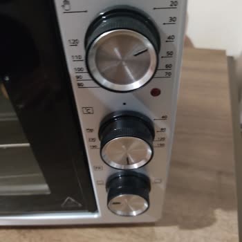 Simfer Mini Fırında Kapak Kapanmıyor, Işık Yanıp Sönüyor Ve Isınma Sorunu