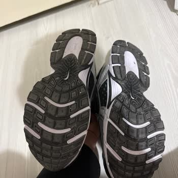 Kısa Kullanımda Dikiş Açan Nike Sneaker İçin İade Talebi