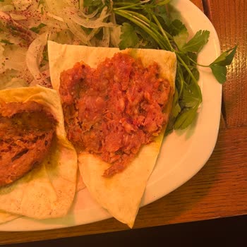 Müdavim Pide Salonu’nda Çiğ Kebap Ve Taş Büyüklüğünde Kıkırdak Sorunu