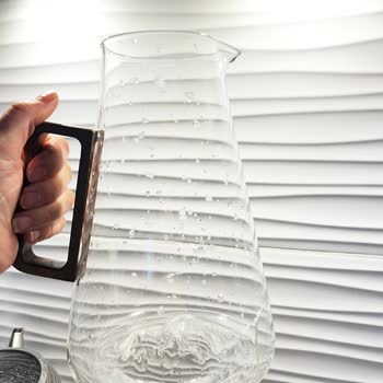 LCW Home Ahşap Kapaklı Cam Sürahi Kırıldı