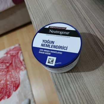 Şiddetli Alerjik Reaksiyon: Neutrogena Yüz Kremi
