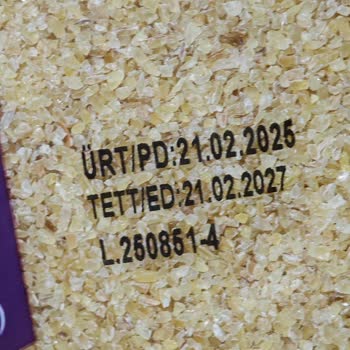 Torku Köftelik Bulgura Açılmadan İçinde Larva Ve Böcek Görülmesi