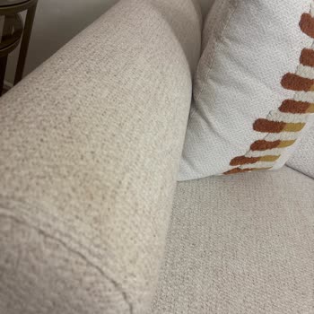 Yeni Alınan Koltukta Ses Ve Sararma Problemleri Garanti Kapsamında Çözülmeli