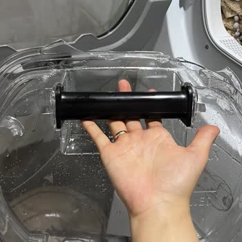 Hoover Kurutma Makinesinde Kapanmayan Kapak Nedeniyle Patlama Ve Kırılan Hazne