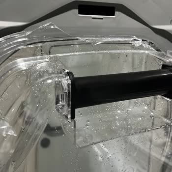 Hoover Kurutma Makinesinde Kapanmayan Kapak Nedeniyle Patlama Ve Kırılan Hazne