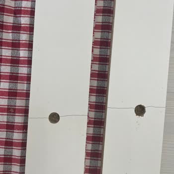 E-Bebek'ten Gelen Kırık Dolap Parçaları İçin Hızlı Ücretsiz Değişim Talebi