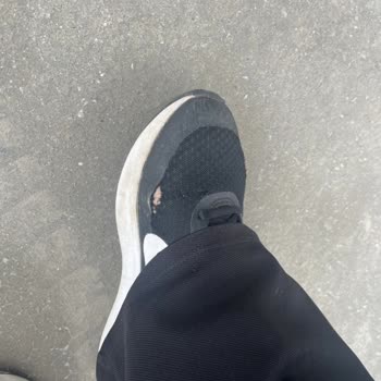 Deichmann Düzce Şubesinde Alınan Ayakkabının Kısa Sürede Yırtılması Ve İnceleme Reddi