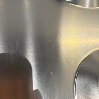 Bosch Serie 6 Ocakta Kalitesiz Değişim Sonrası Paslanmaz Çelik Tabla Soyulması