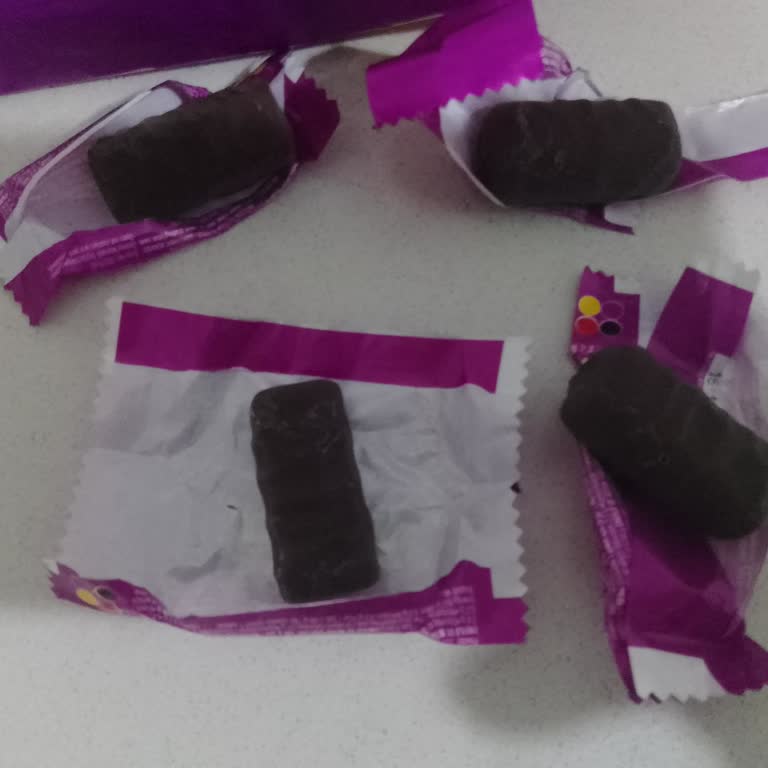 Ülker Hobby Çikolatası Yağ Tadından Şikayet: Değişim Talebi