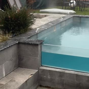 Real Love Villas Hazır Olmayan Villalar, Bozuk Havuzlar Ve Güvensiz Ortam