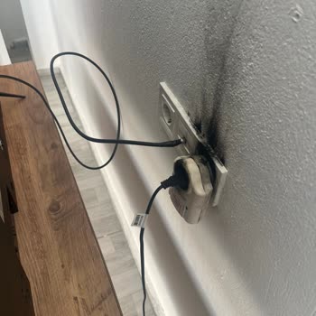 Şırnak Güçlükonak’ta Sürekli Voltaj Dalgalanmaları Nedeniyle Cihaz Arızaları Ve Yangın Korkusu