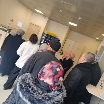 Kütahya PTT Yenidoğan Şubesinde Kaba Ve İlgisiz Personel