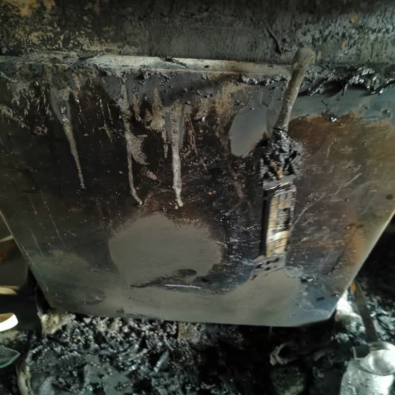 Samsung Bulaşık Makinesinde Yangın Çıktı Ve Ev Yandı